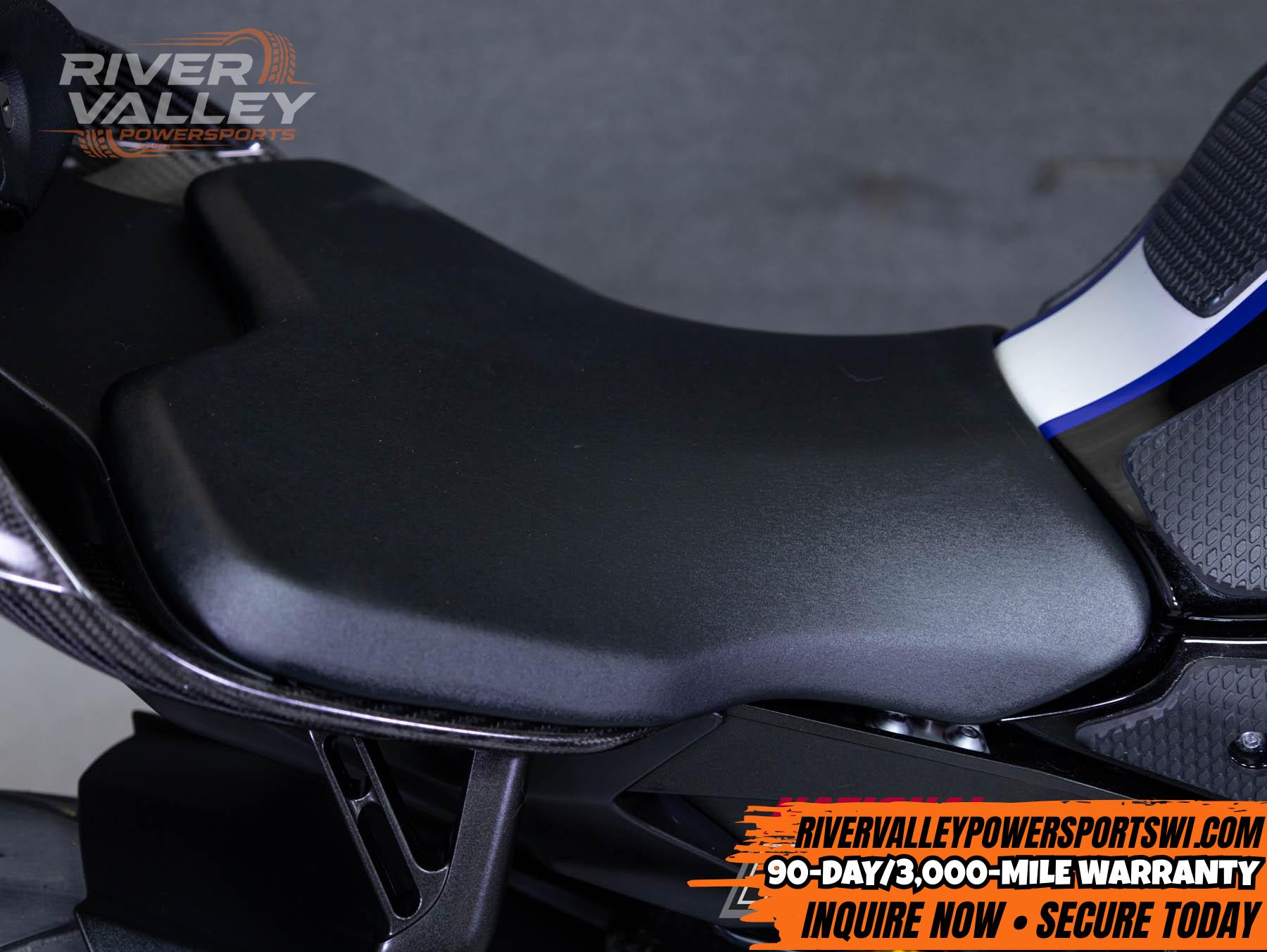 2021 YAMAHA YZFR1M 1000 W/ABS