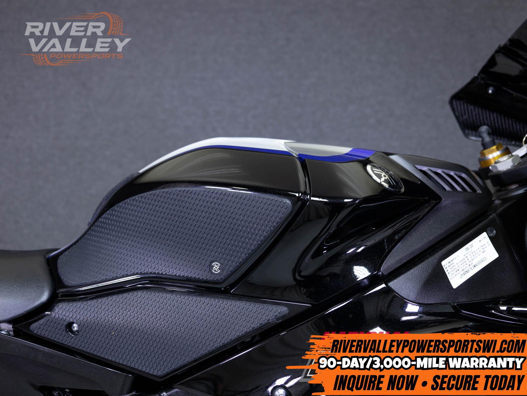 2021 YAMAHA YZFR1M 1000 W/ABS